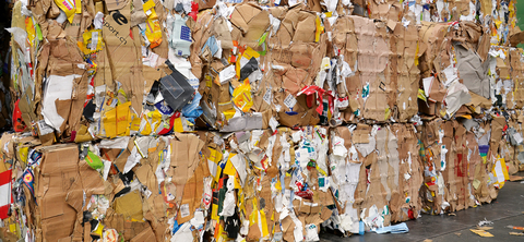 Papier und Karton