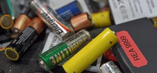 Verschiedene Batterien 